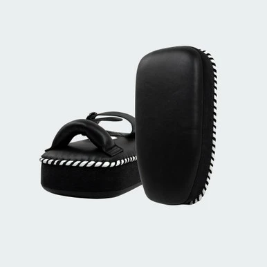 8 Muay Thai Single Strap Thai Pads | Black/Black